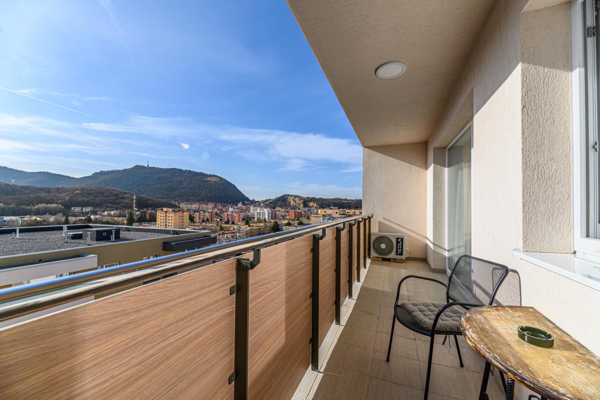 B-Holiday Luxury Apartments Urban Plaza Braşov Eksteriør bilde
