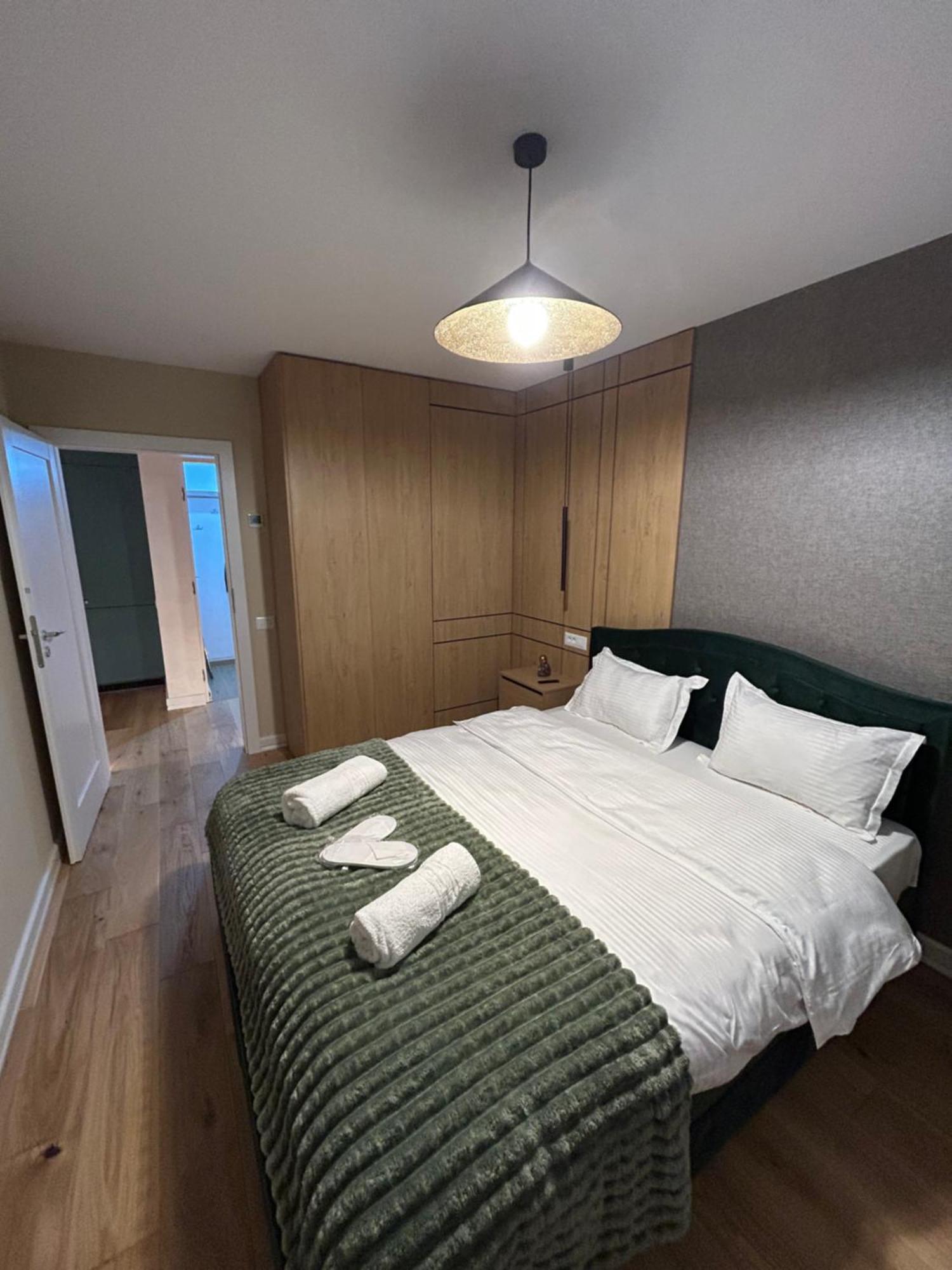 B-Holiday Luxury Apartments Urban Plaza Braşov Eksteriør bilde